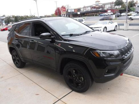 Certified 2023 Jeep Compass Trailhawk AWD/4WD image 7
