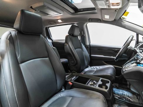 Used 2024 Honda Odyssey Touring image 15