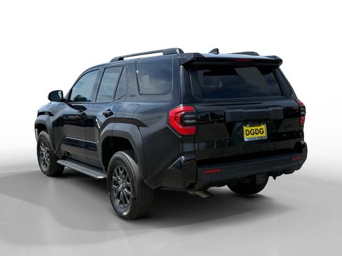Used 2025 Toyota 4Runner SR5 AWD/4WD image 3