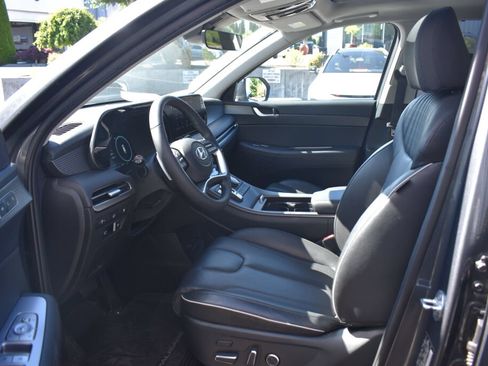 Used 2023 Hyundai Palisade Limited AWD/4WD image 19