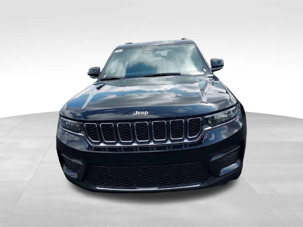 New 2027 Jeep Grand Cherokee Laredo X AWD/4WD image 8