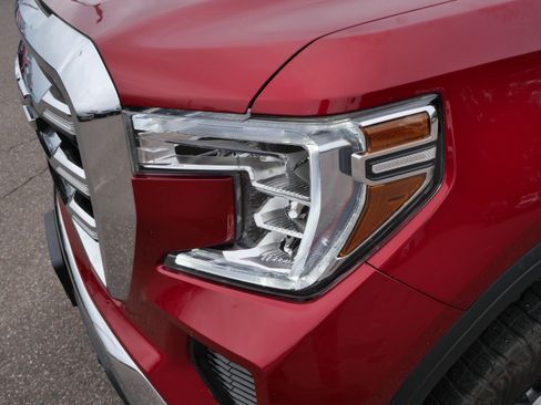 Used 2021 GMC Sierra 1500 SLE w/ Preferred Package AWD/4WD image 15