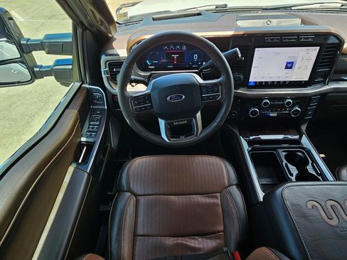 Used 2024 Ford F250 King Ranch w/ FX4 Off-Road Package AWD/4WD image 30