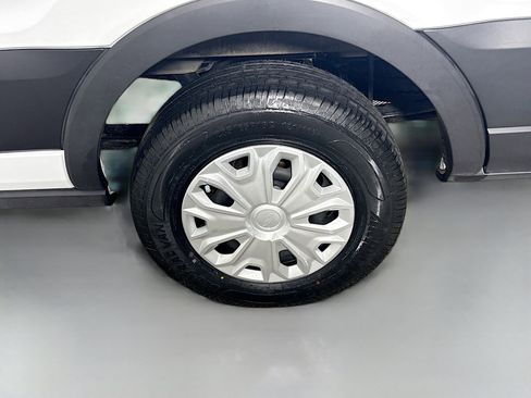 Used 2023 Ford Transit 350 XLT image 33