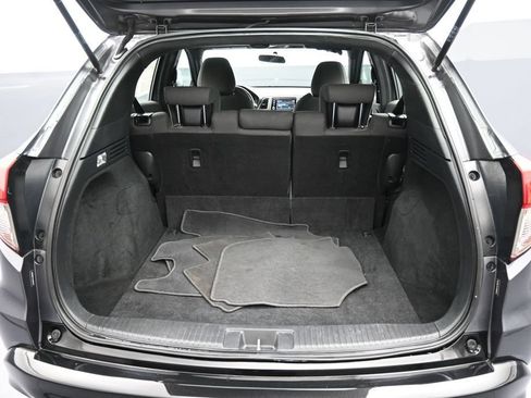 Used 2020 Honda HR-V Sport image 21