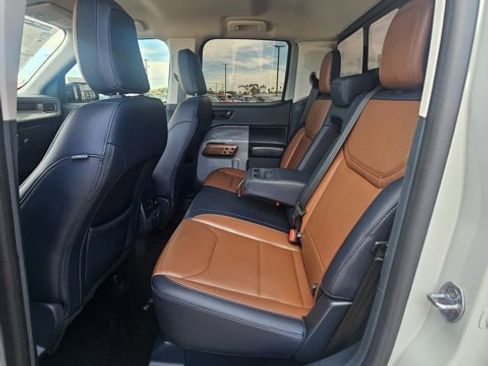 Used 2024 Ford Maverick Lariat image 13