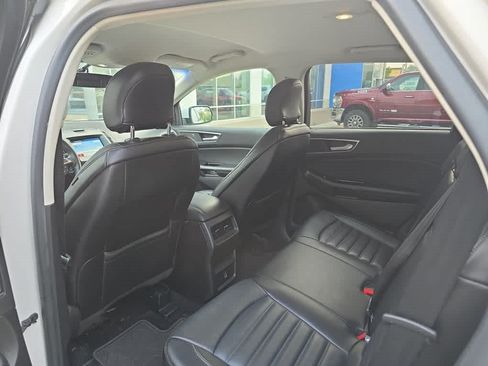 Used 2016 Ford Edge SEL w/ Equipment Group 201A AWD/4WD image 8