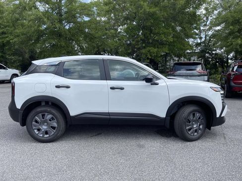 New 2026 Nissan Kicks S FWD image 2