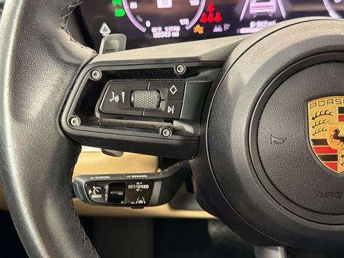 Certified 2024 Porsche Cayenne Coupe image 21