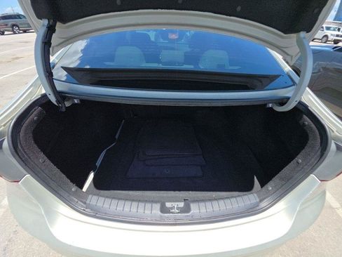Used 2018 Hyundai Elantra Value Edition FWD image 16