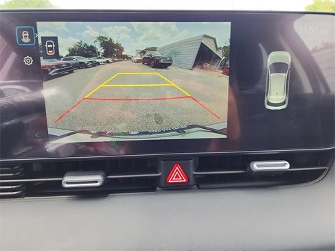 New 2025 Hyundai Ioniq 5 SE image 21