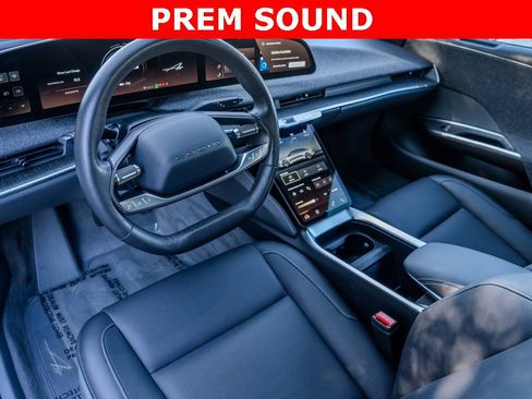 Used 2024 Lucid Air Touring image 4