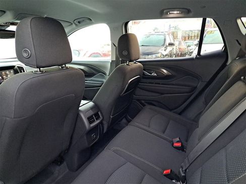 Used 2022 GMC Terrain SLE image 8