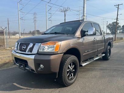 Used 2014 Nissan Titan SL w/ SL Moonroof Package
