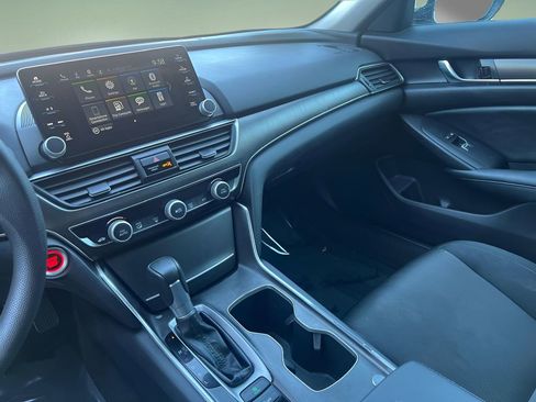 Used 2021 Honda Accord LX image 12