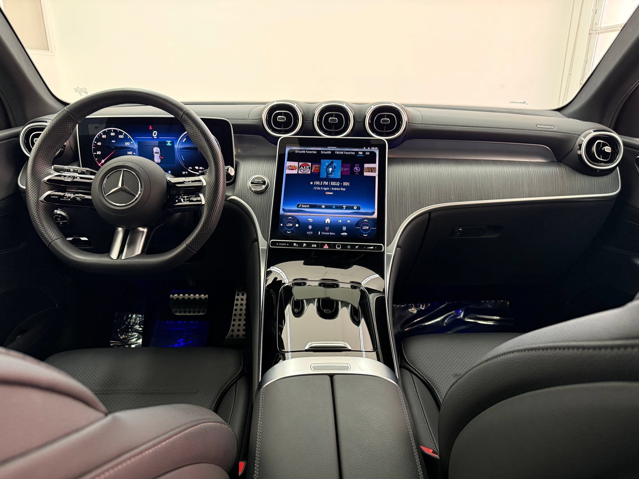 Certified 2025 Mercedes-Benz GLC 350e 4MATIC image 16