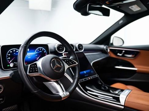 Used 2025 Mercedes-Benz C 300 4MATIC Sedan image 12
