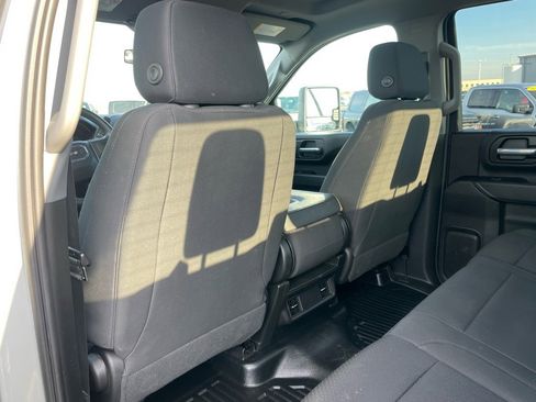 Used 2023 GMC Sierra 2500 Pro w/ Convenience Package image 50