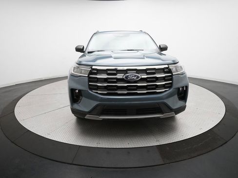 Used 2025 Ford Explorer Active w/ Active Comfort Package image 11