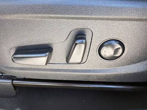 Used 2020 Hyundai Santa Fe SEL image 17