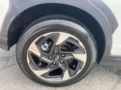 Used 2024 Subaru Crosstrek 2.5i Limited AWD/4WD image 37
