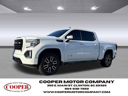 Used 2020 GMC Sierra 1500 AT4 w/ AT4 Premium Package image 3