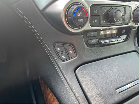 Used 2015 Chevrolet Tahoe LTZ image 16