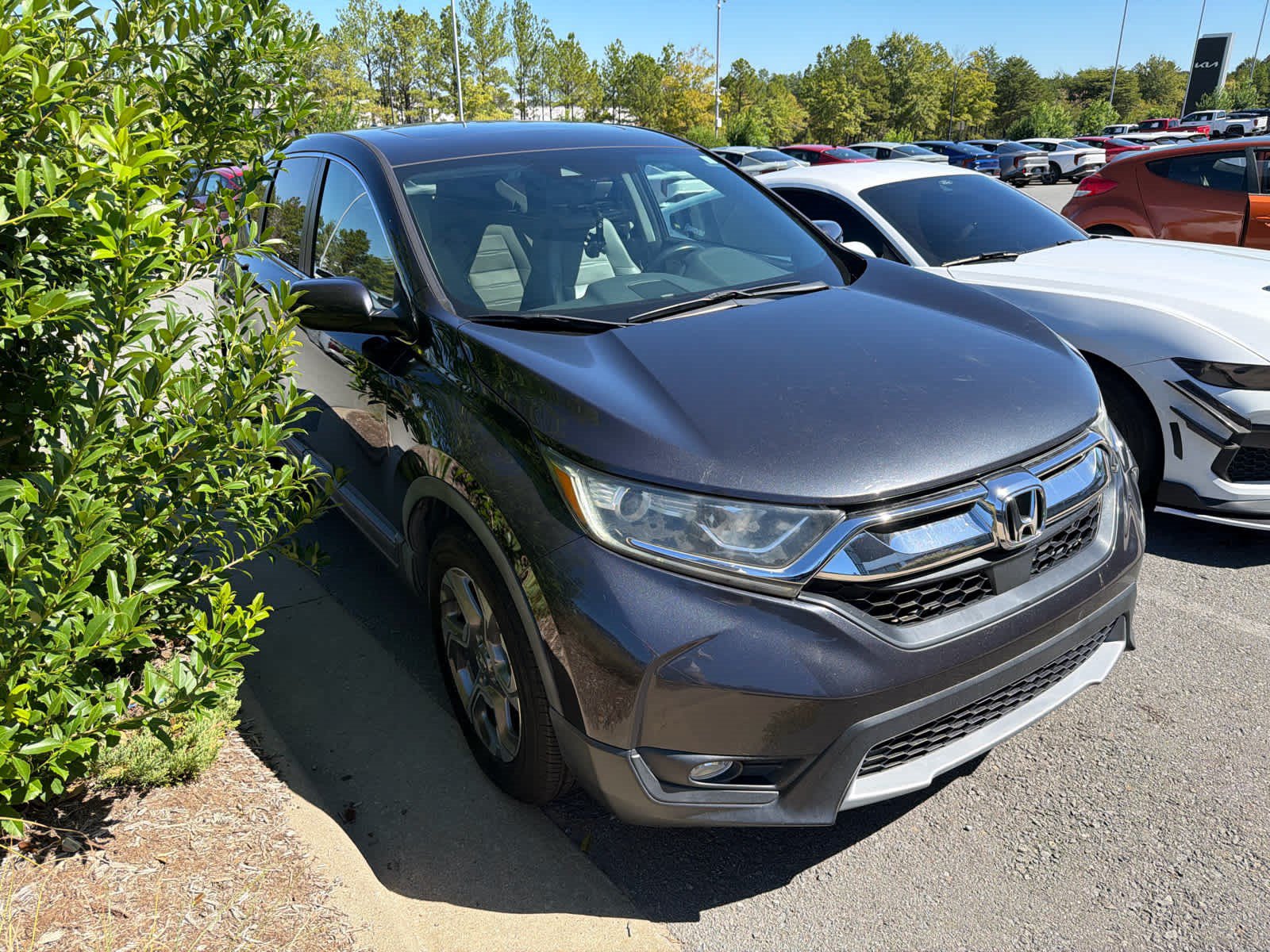 Used 2017 Honda CR-V EX-L image 2