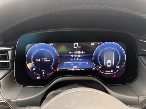 New 2025 Maserati Grecale Modena image 18