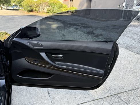 Used 2013 BMW 650i xDrive Convertible w/ Cold Weather Pkg image 31