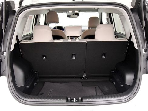 Certified 2025 Kia Soul LX FWD image 7