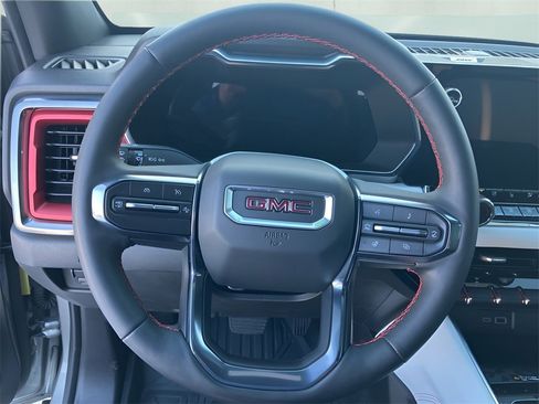 Used 2024 GMC Canyon AT4X image 9