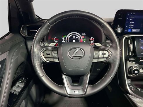 Used 2024 Lexus LX 600 F Sport image 19