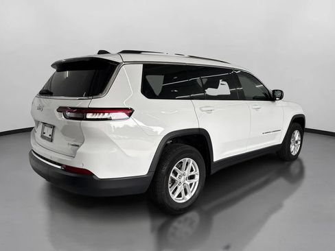 Used 2023 Jeep Grand Cherokee L Laredo AWD/4WD image 10