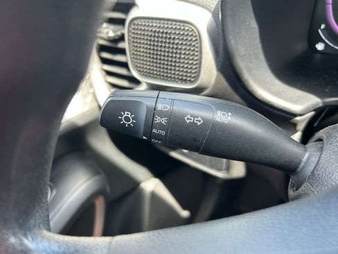 Used 2023 Kia Soul LX w/ Option Group 015 FWD image 22