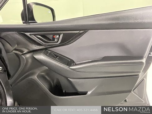 Used 2018 Subaru Crosstrek 2.0i Premium image 16