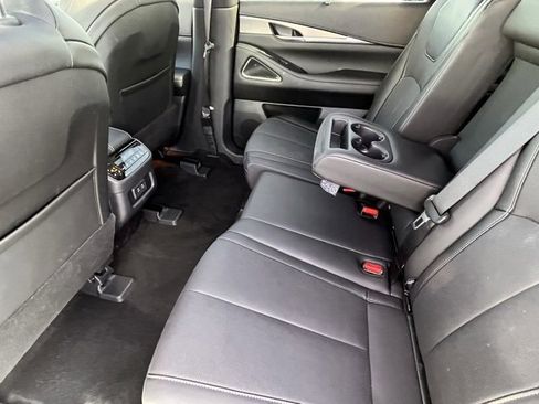 Certified 2026 INFINITI QX60 Luxe w/ Cargo Package image 27