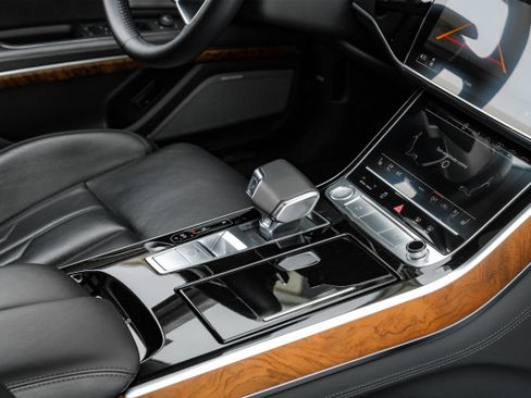 Used 2020 Audi A8 L 4.0T image 26