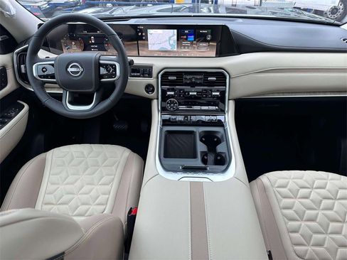 New 2025 Nissan Armada Platinum Reserve image 14