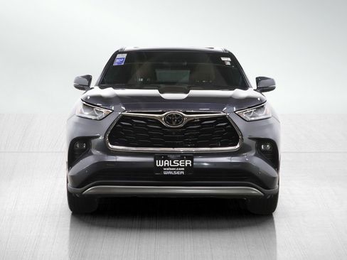 Used 2022 Toyota Highlander Platinum image 8