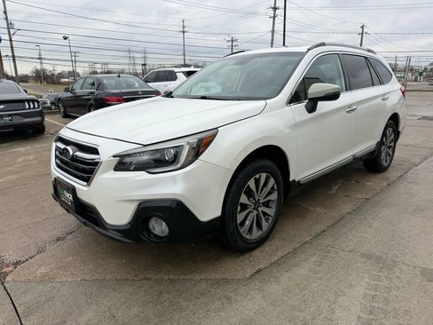 Used 2019 Subaru Outback 2.5i Touring image 6