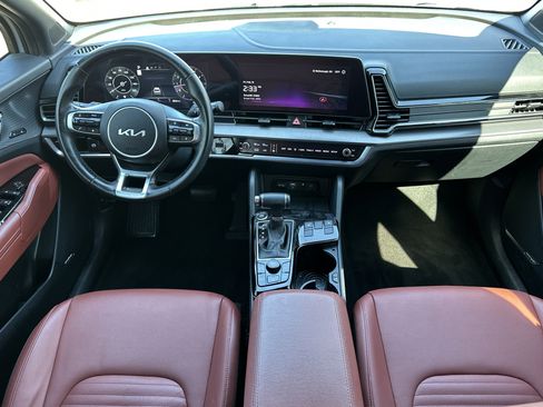 Certified 2025 Kia Sportage SX image 2