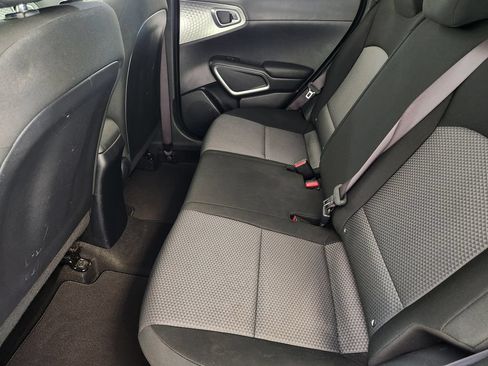 Used 2024 Kia Soul LX w/ Option Group 015 FWD image 31