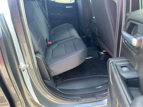 Used 2019 Chevrolet Silverado 1500 Custom Trail Boss w/ Custom Convenience Package AWD/4WD image 22