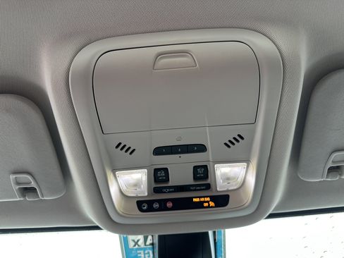 Used 2021 GMC Acadia Denali image 36