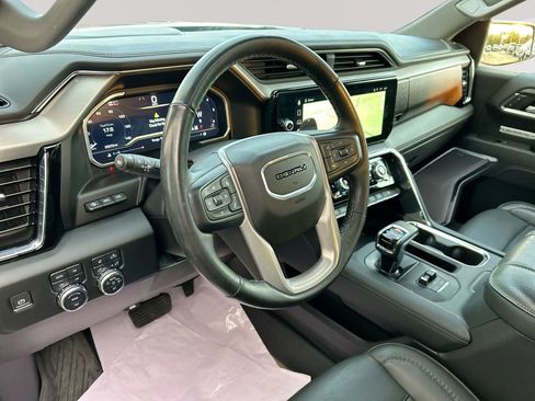 Used 2024 GMC Sierra 1500 Denali w/ Technology Package AWD/4WD image 14