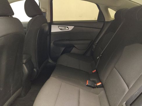 Used 2023 Kia Forte LXS w/ LXS Technology Package FWD image 18