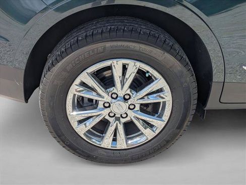 Used 2025 Cadillac XT5 Luxury FWD image 9