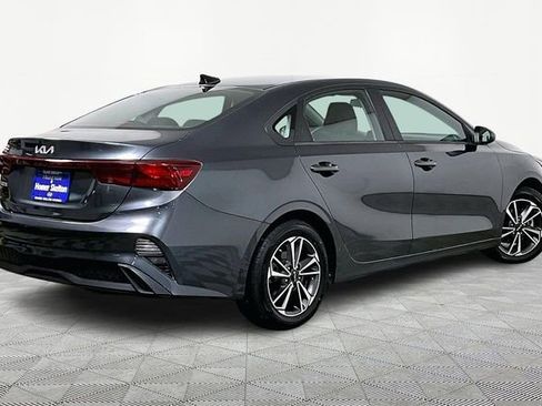 Used 2022 Kia Forte LXS image 12