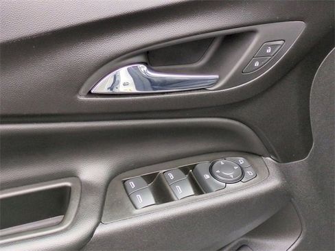 Used 2020 Chevrolet Equinox Premier image 25